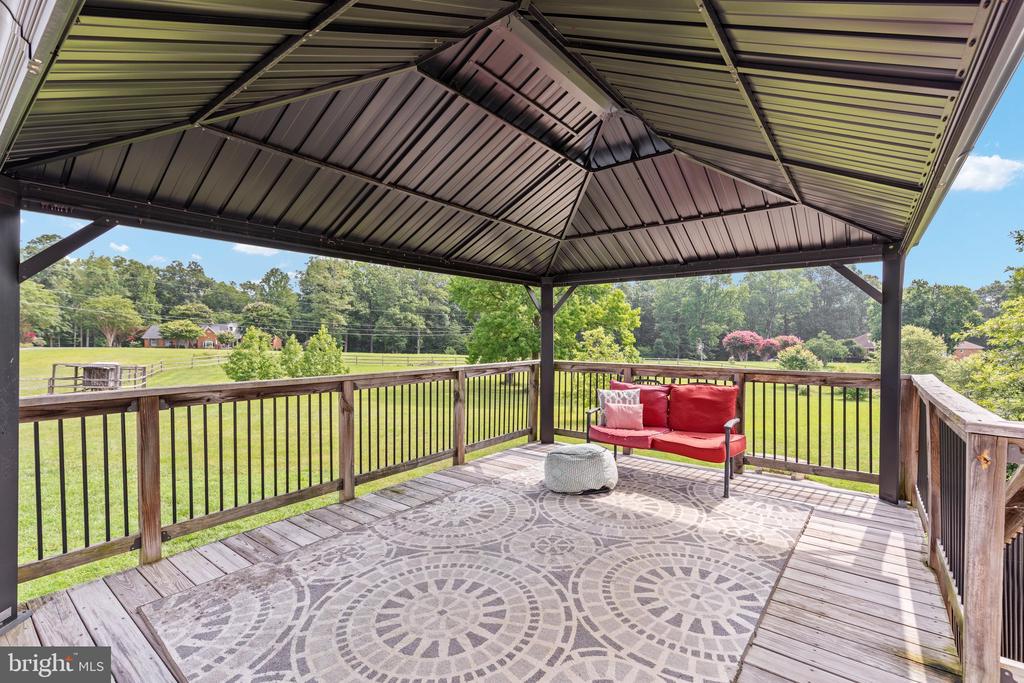 250 LEROSE DRIVE