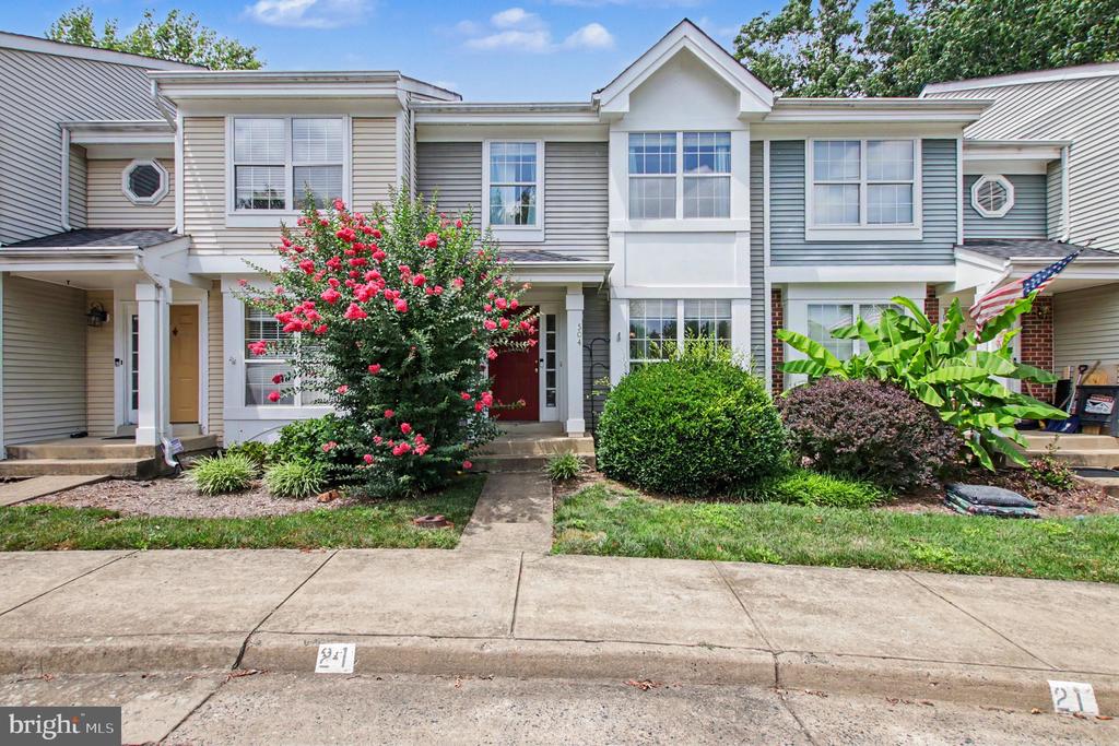 504 PROVIDENCE ST Unit: 504