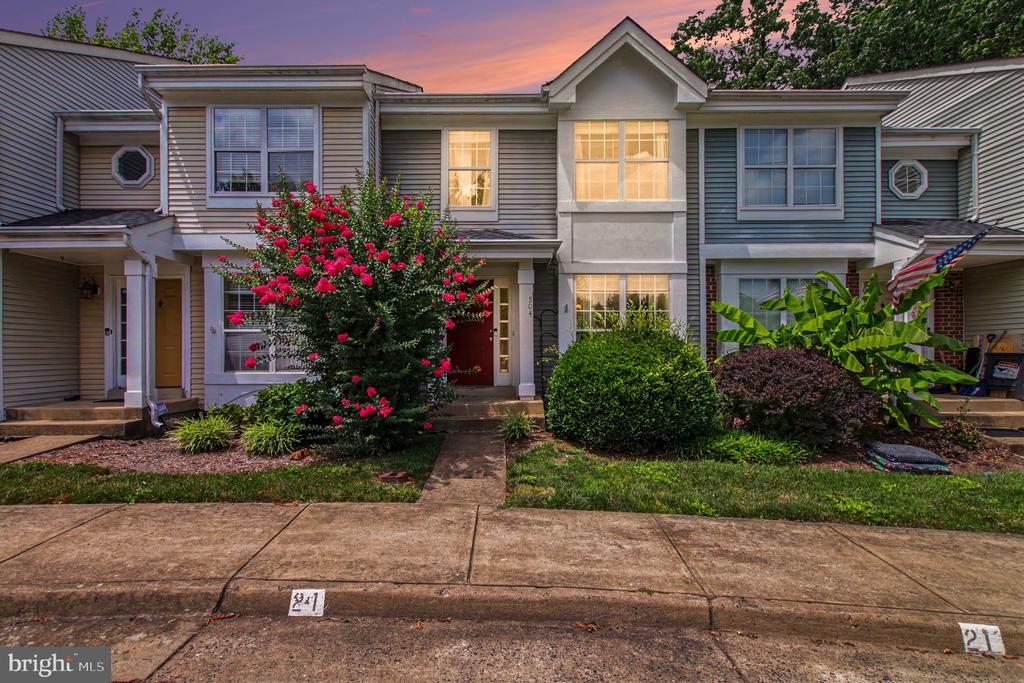 504 PROVIDENCE ST Unit: 504