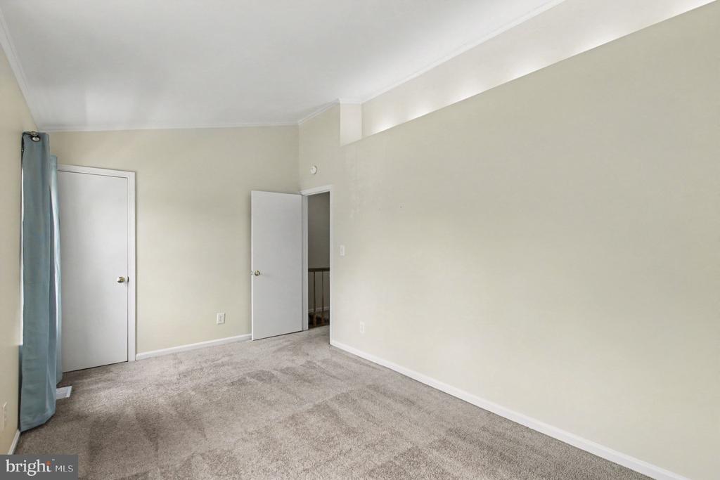 504 PROVIDENCE ST Unit: 504