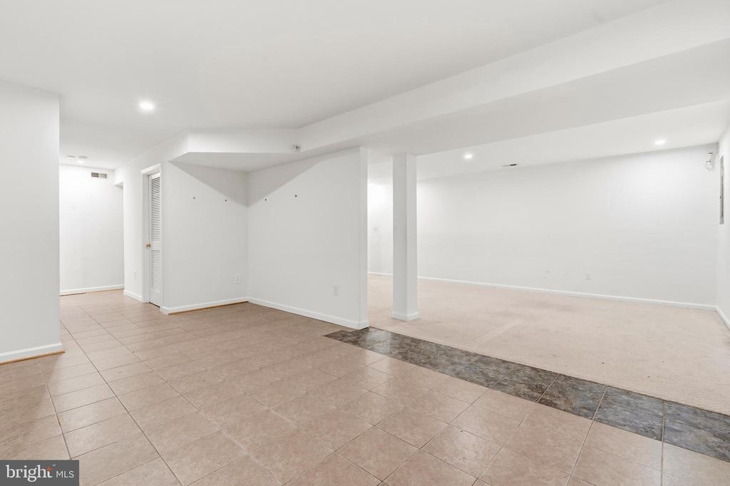 33 JADE DRIVE