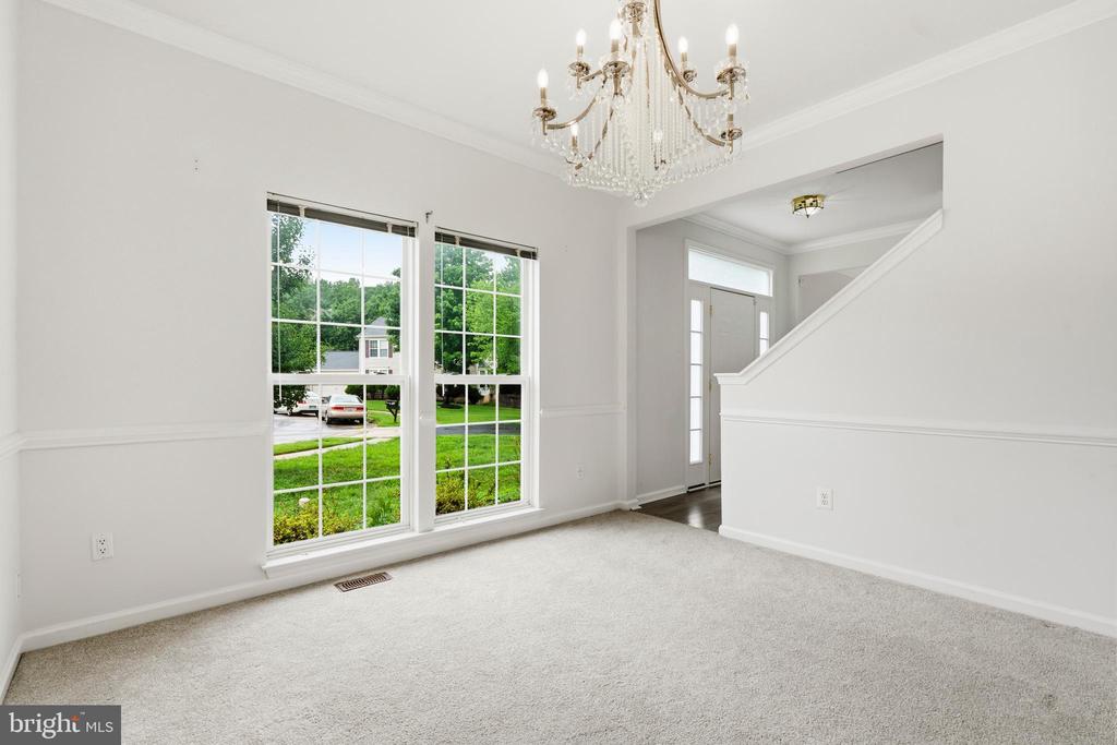 33 JADE DRIVE