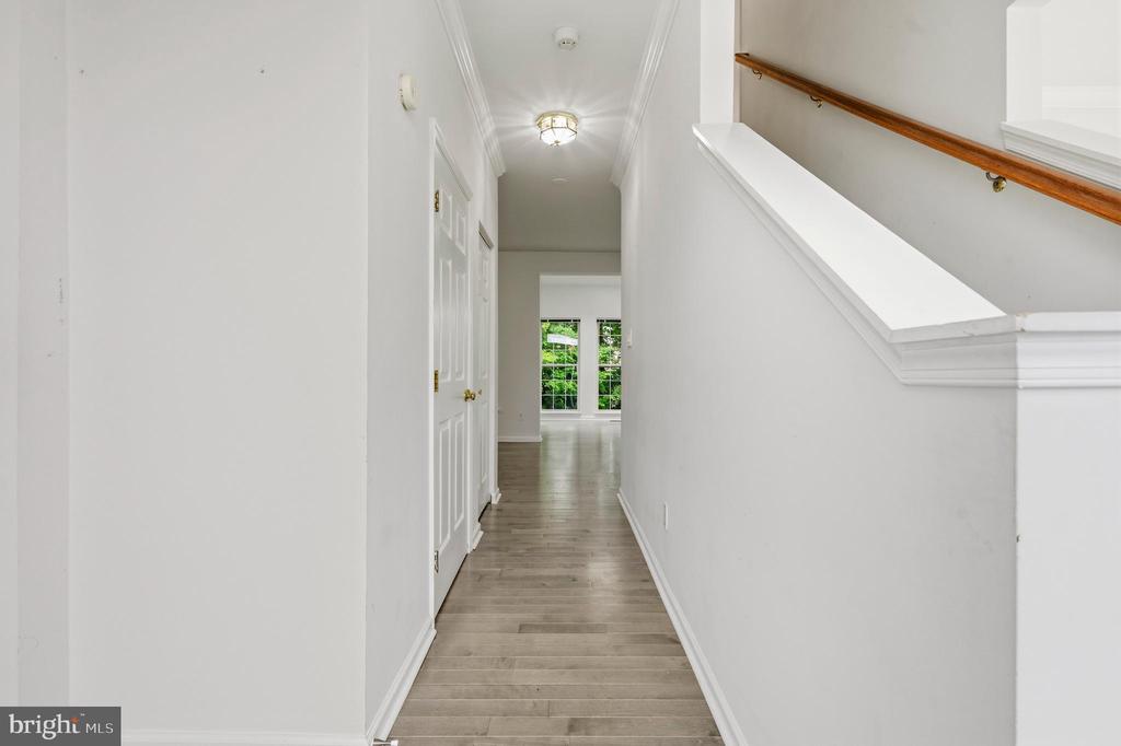 33 JADE DRIVE