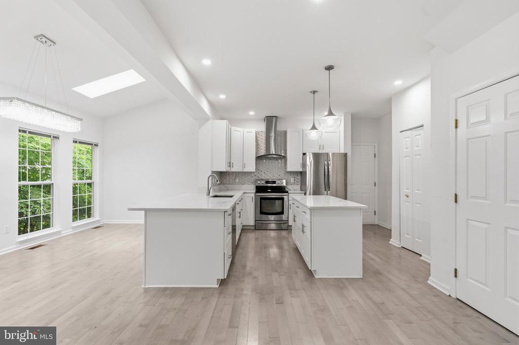 33 JADE DRIVE