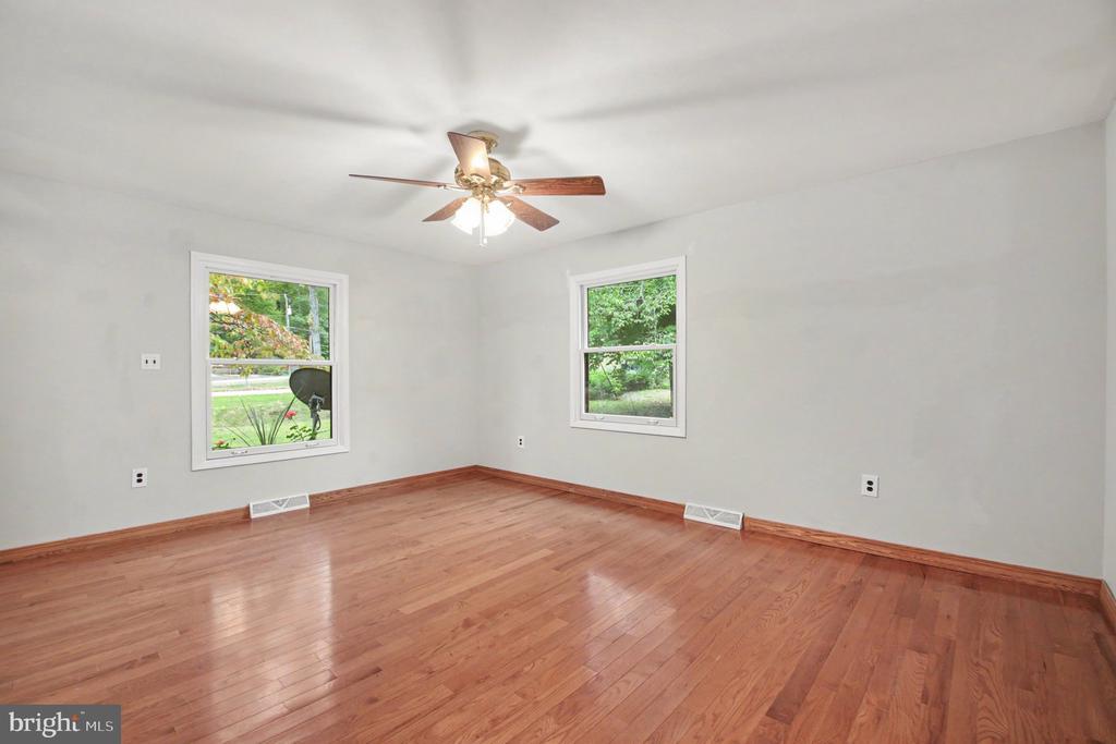 1100 JOHN PAUL JONES DRIVE