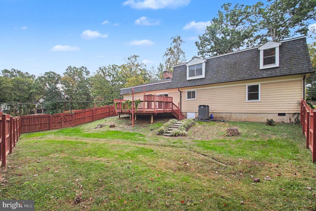 1100 JOHN PAUL JONES DRIVE
