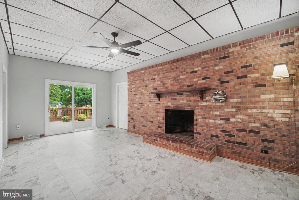 1100 JOHN PAUL JONES DRIVE