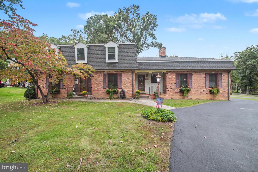 1100 JOHN PAUL JONES DRIVE