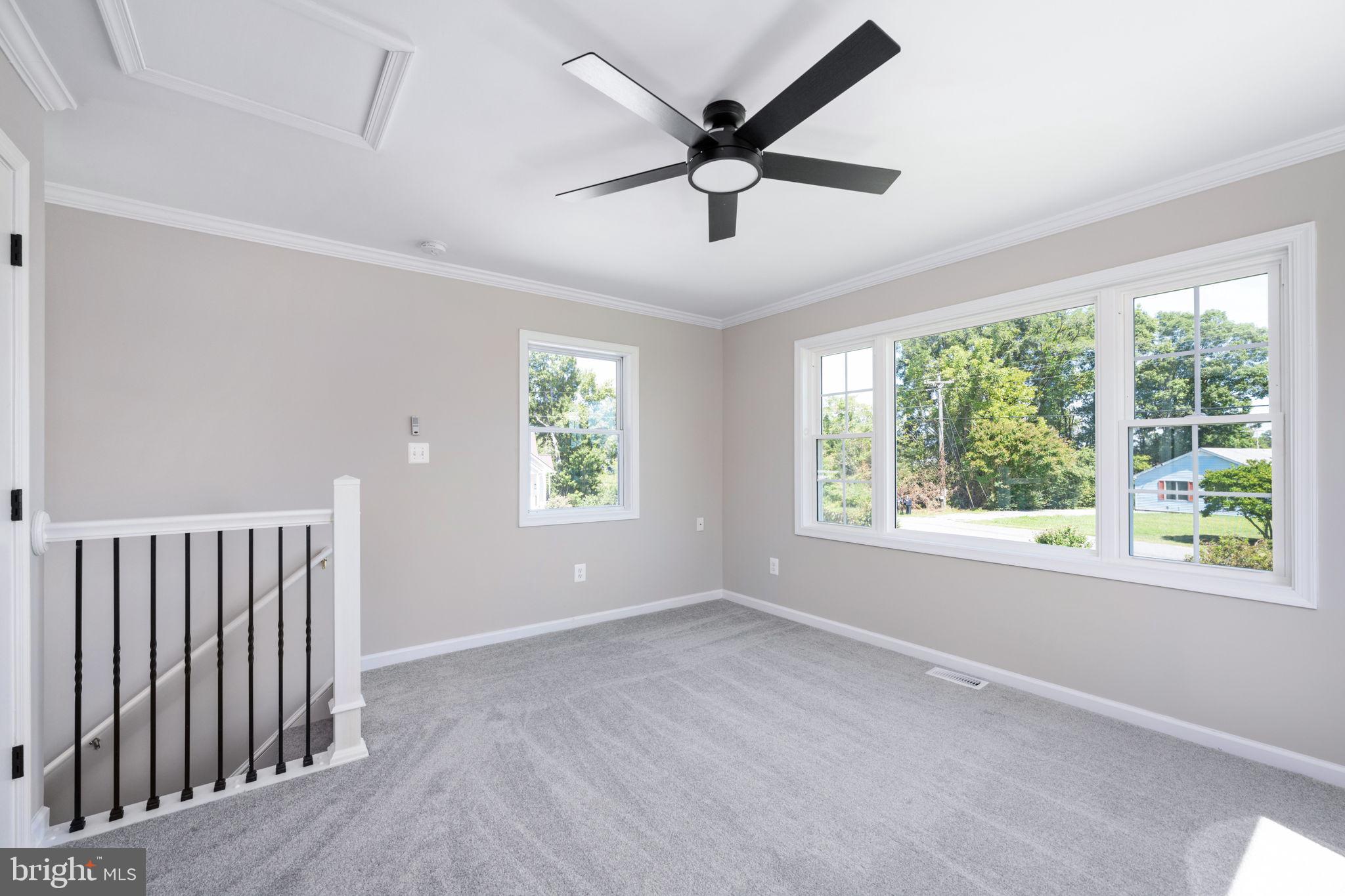881 SHORE DRIVE