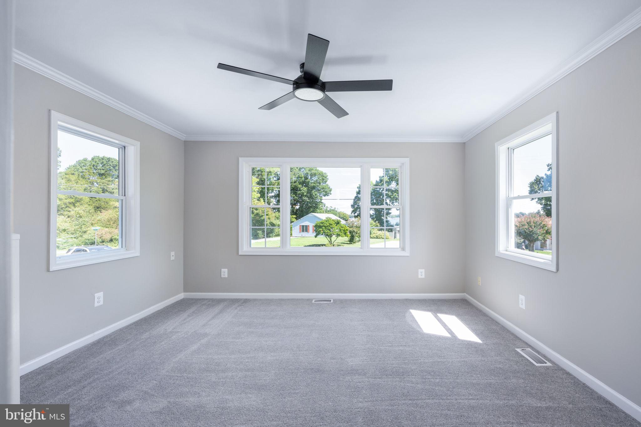 881 SHORE DRIVE