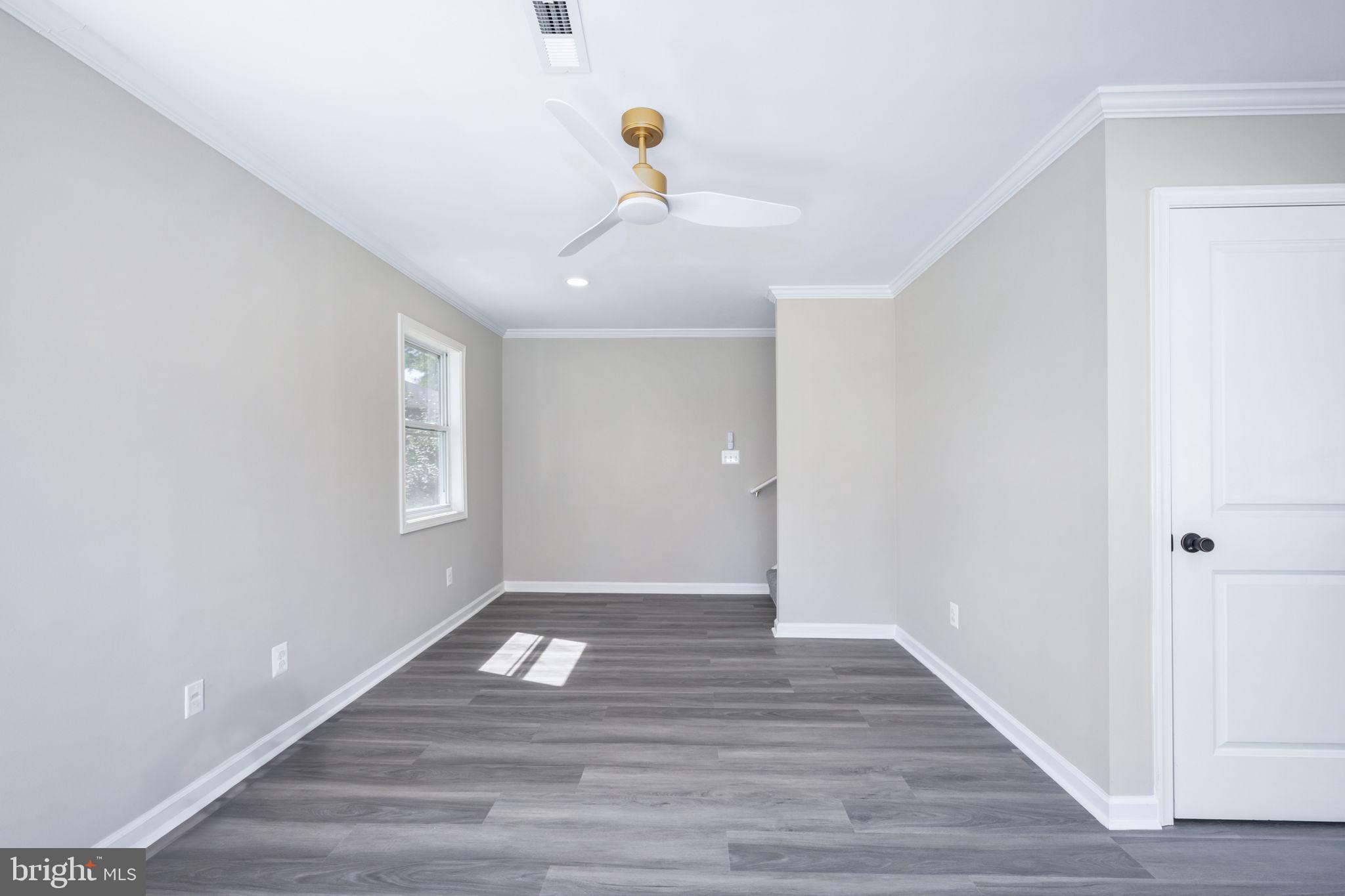 881 SHORE DRIVE