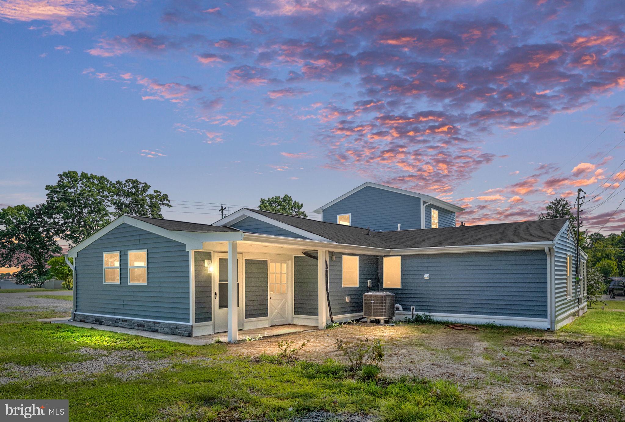 881 SHORE DRIVE