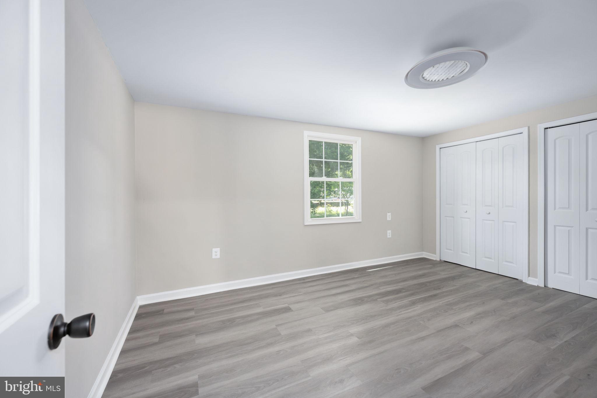 881 SHORE DRIVE