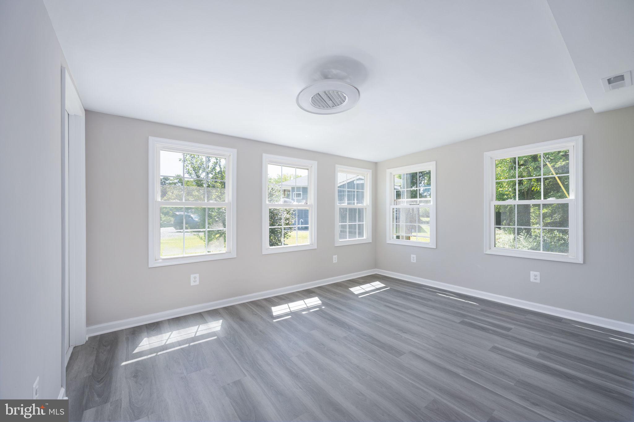 881 SHORE DRIVE