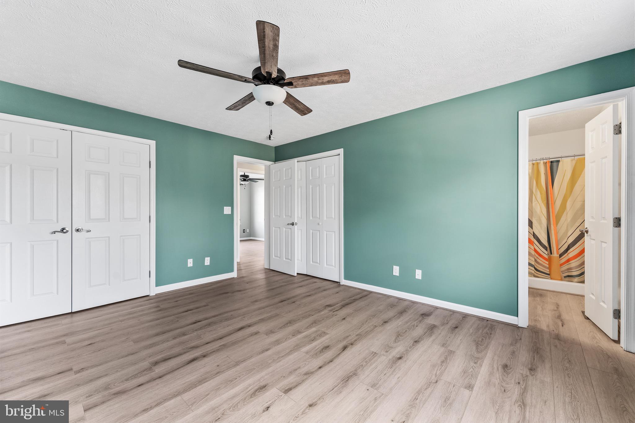 1233 HOLLY VISTA DRIVE