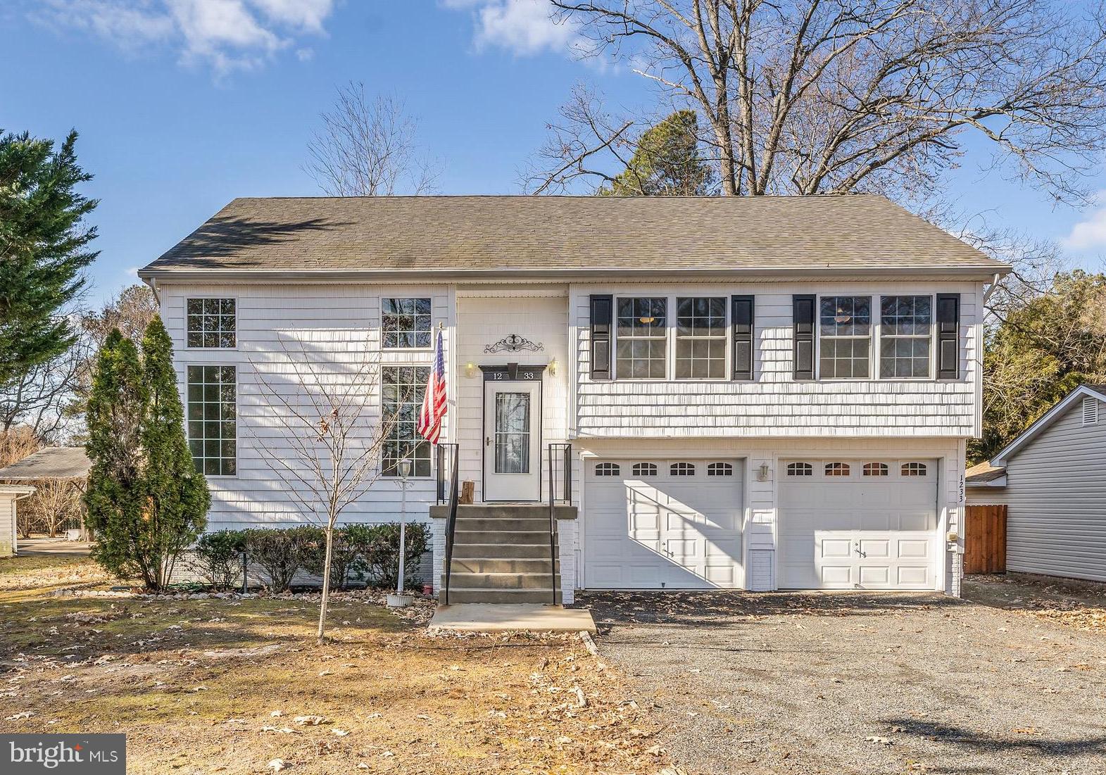 1233 HOLLY VISTA DRIVE