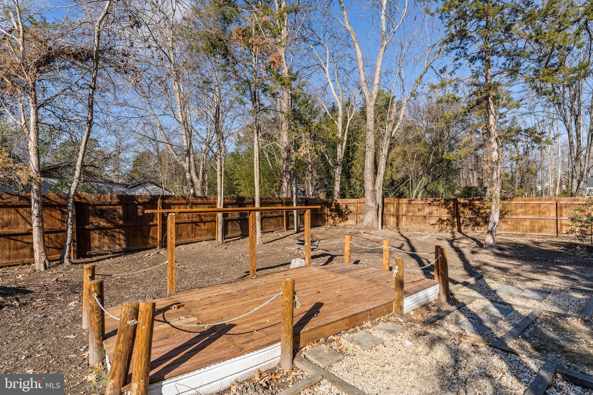 1233 HOLLY VISTA DRIVE