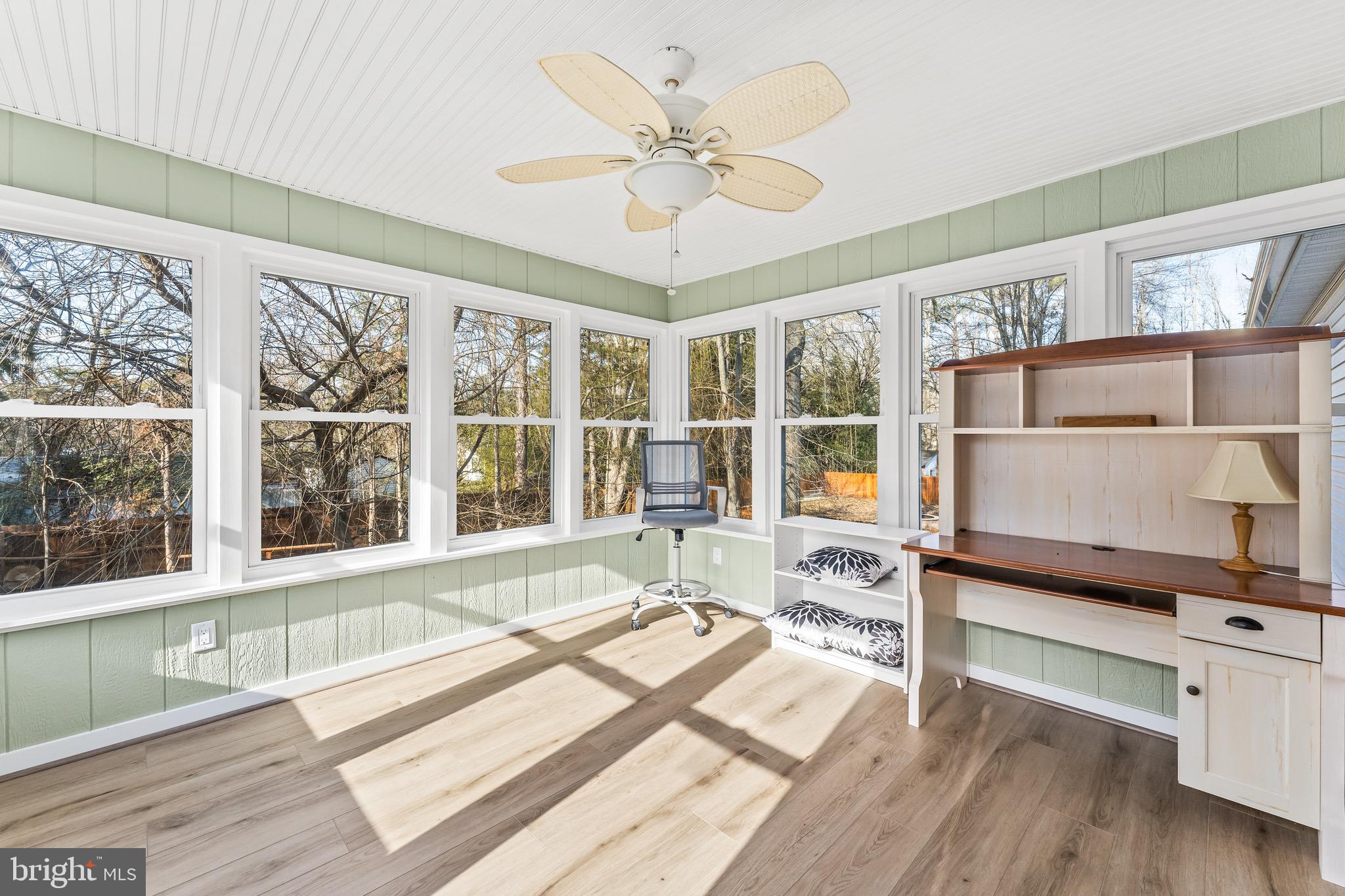 1233 HOLLY VISTA DRIVE