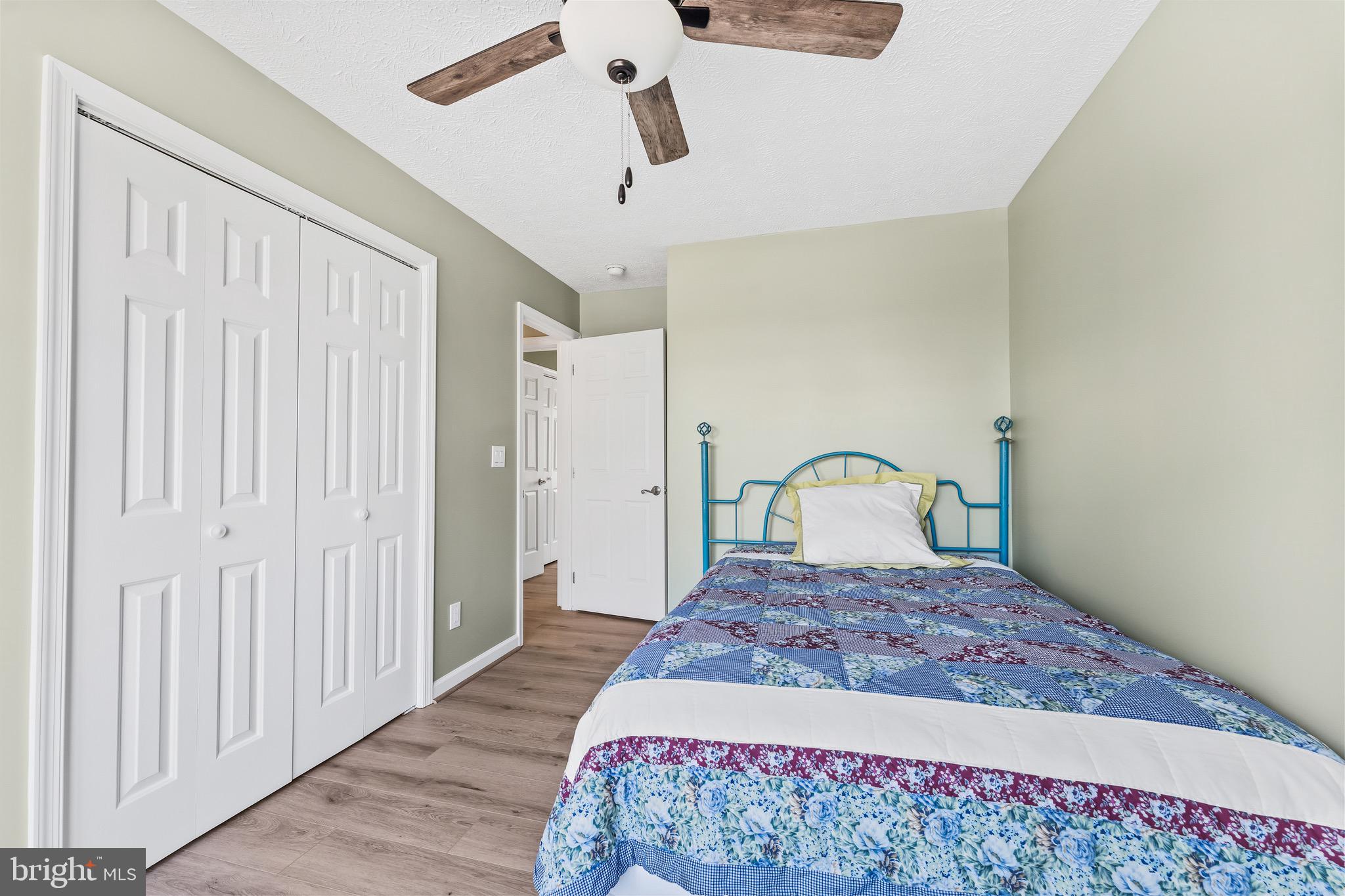 1233 HOLLY VISTA DRIVE