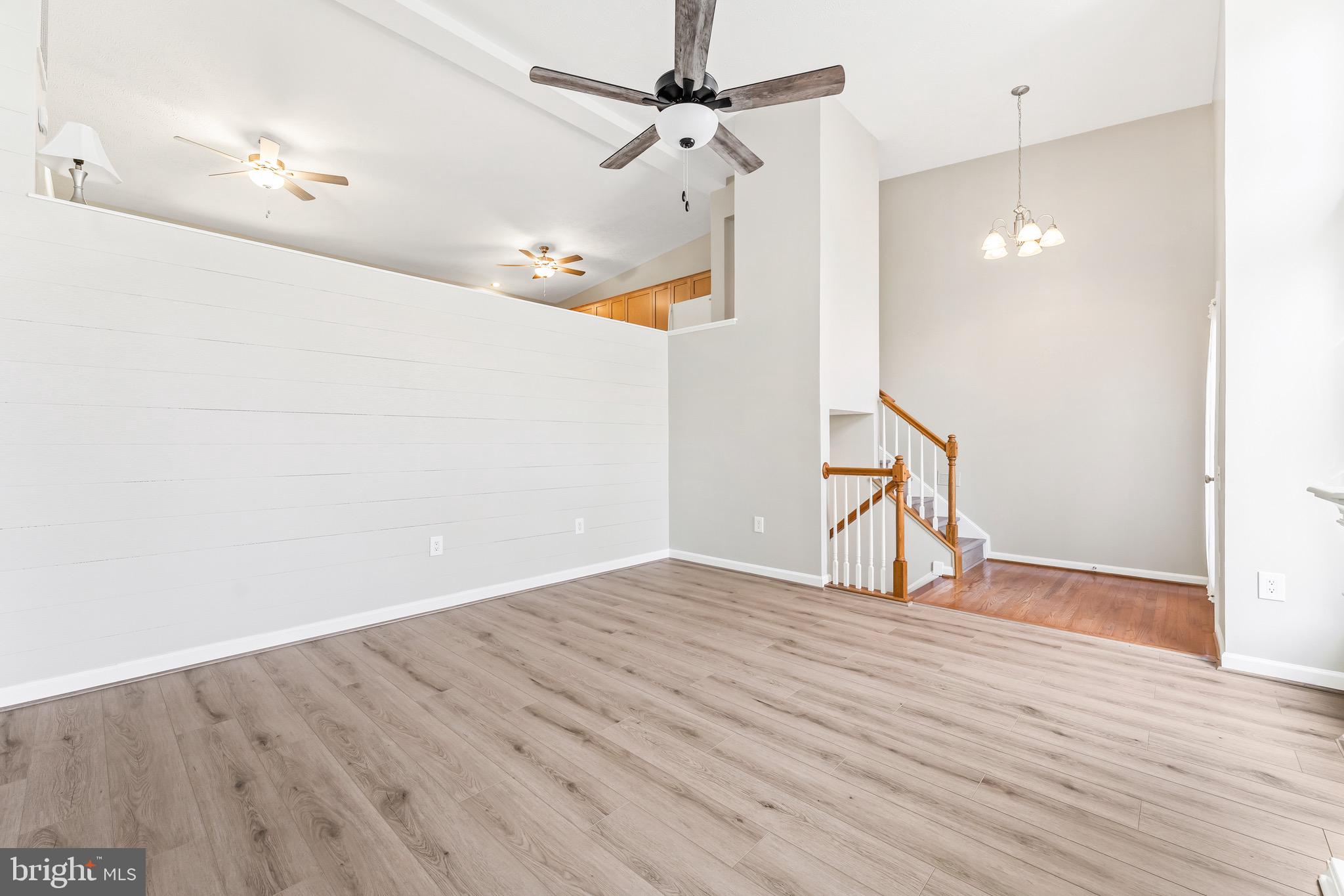 1233 HOLLY VISTA DRIVE