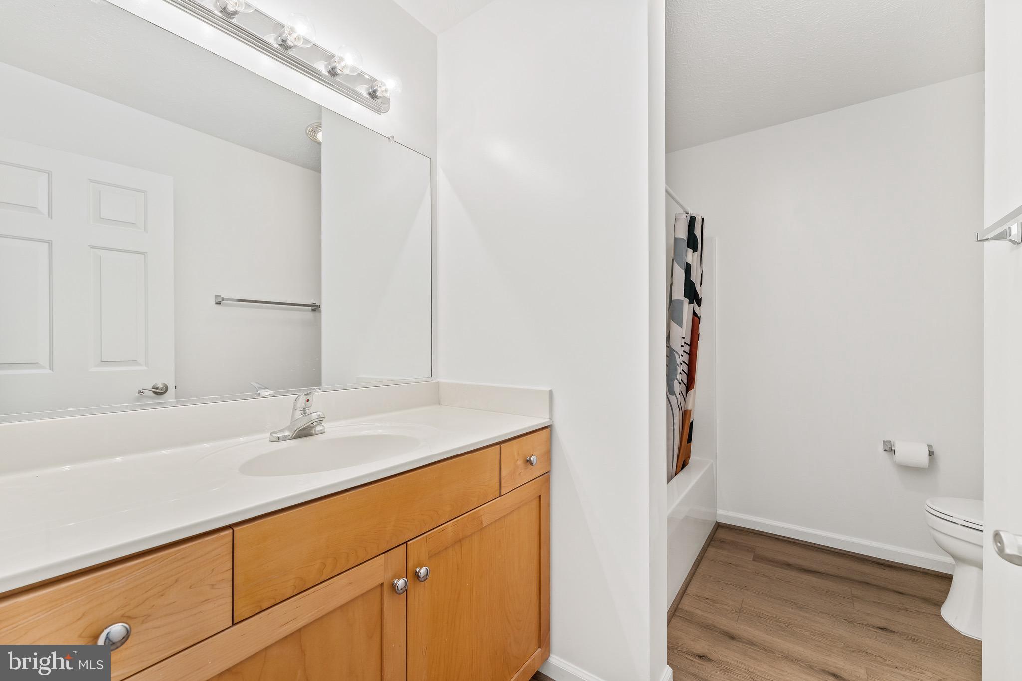 1233 HOLLY VISTA DRIVE