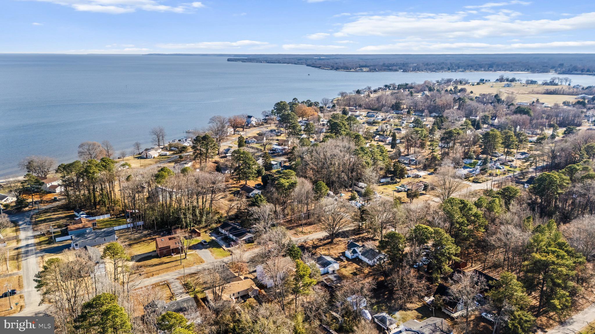 1233 HOLLY VISTA DRIVE