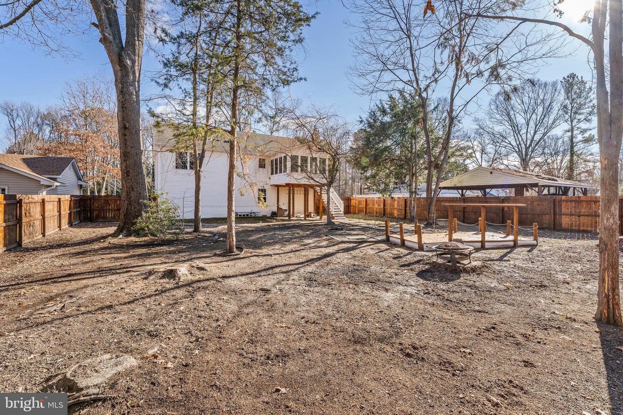 1233 HOLLY VISTA DRIVE