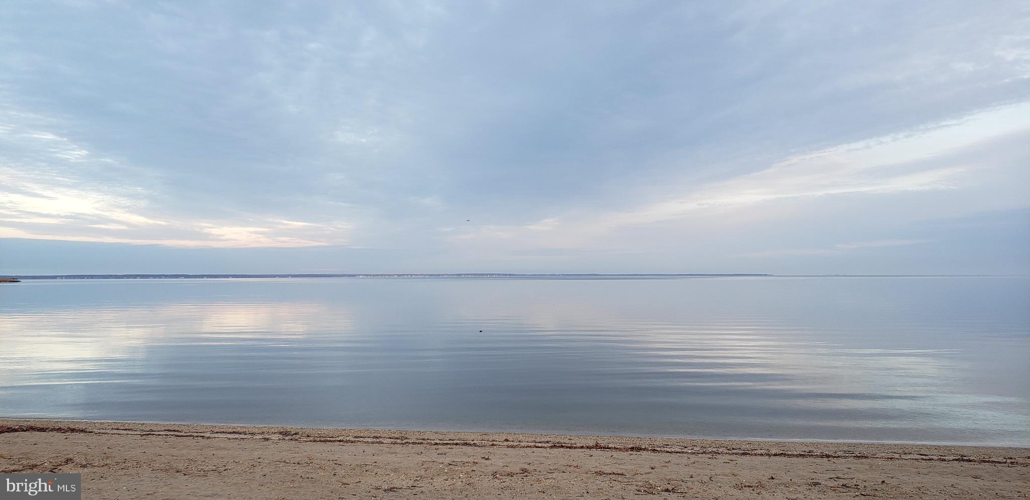 1233 HOLLY VISTA DRIVE