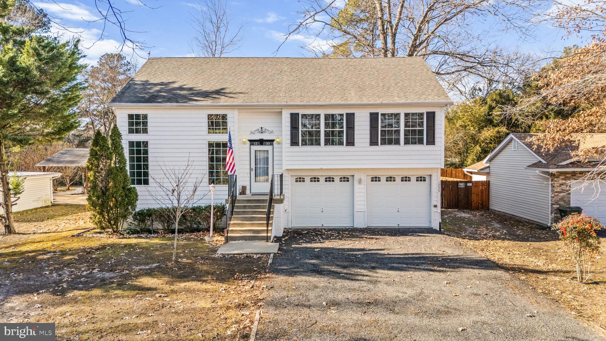 1233 HOLLY VISTA DRIVE