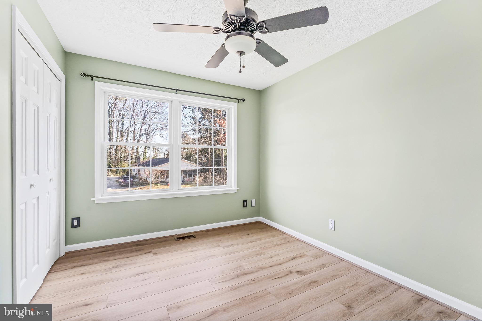 1233 HOLLY VISTA DRIVE