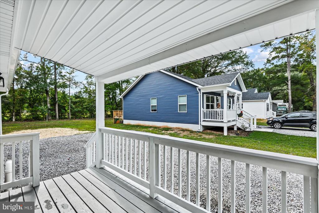 218 CIRCLE LANE