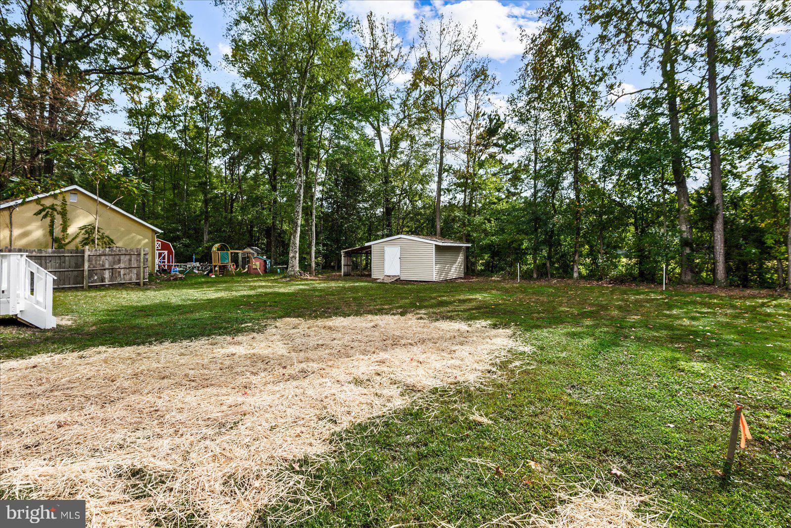 218 CIRCLE LANE