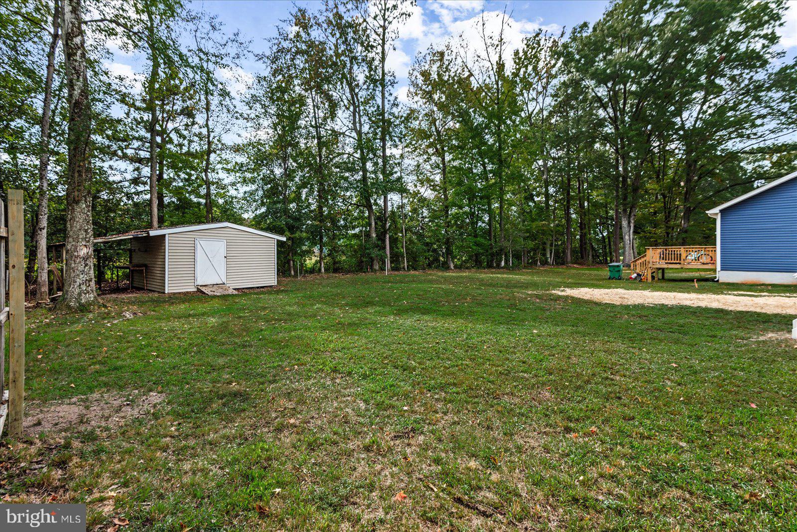 218 CIRCLE LANE