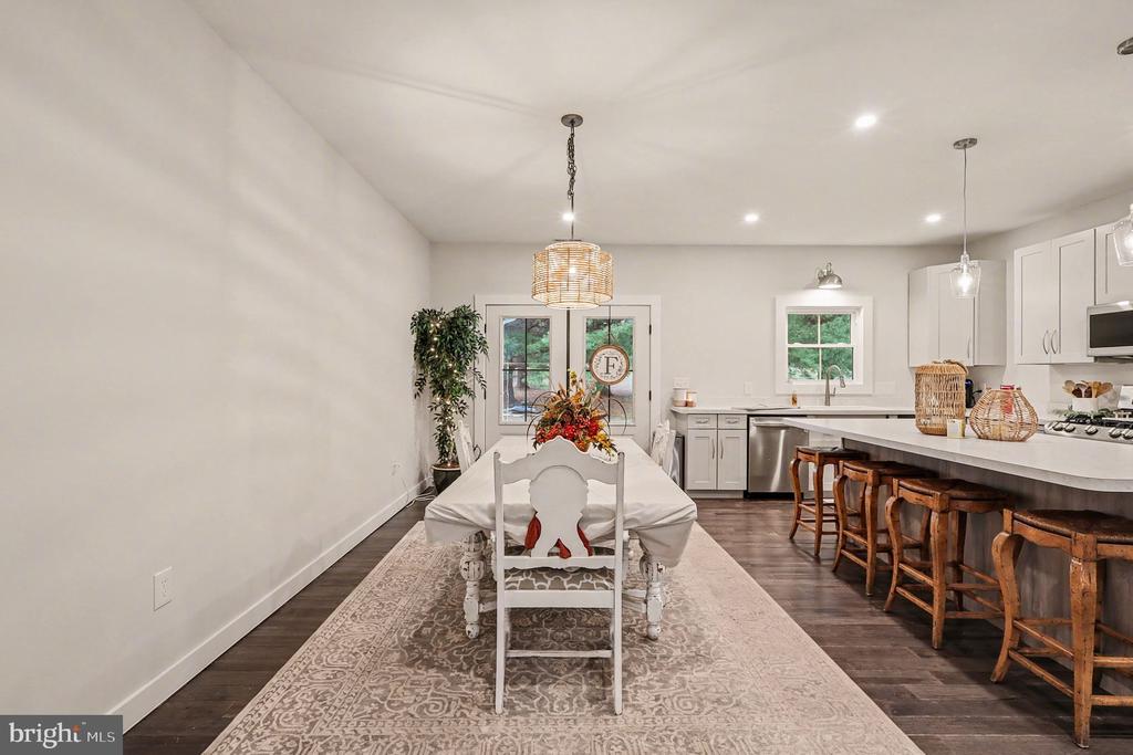 3684 ROCKLAND ROAD