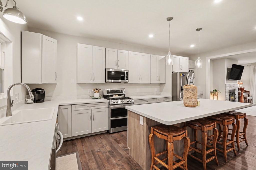 3684 ROCKLAND ROAD