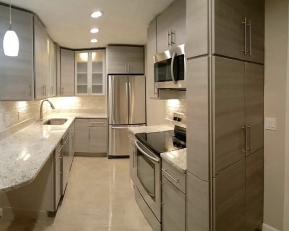 20 Radcliffe # 405