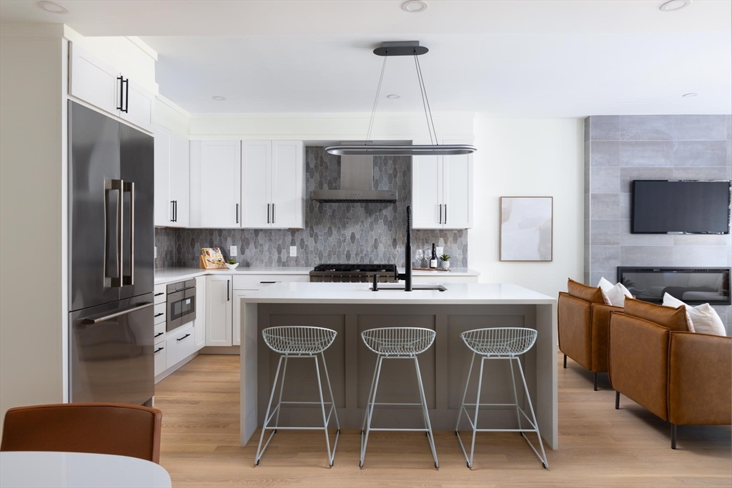 51 Addington Rd # 2