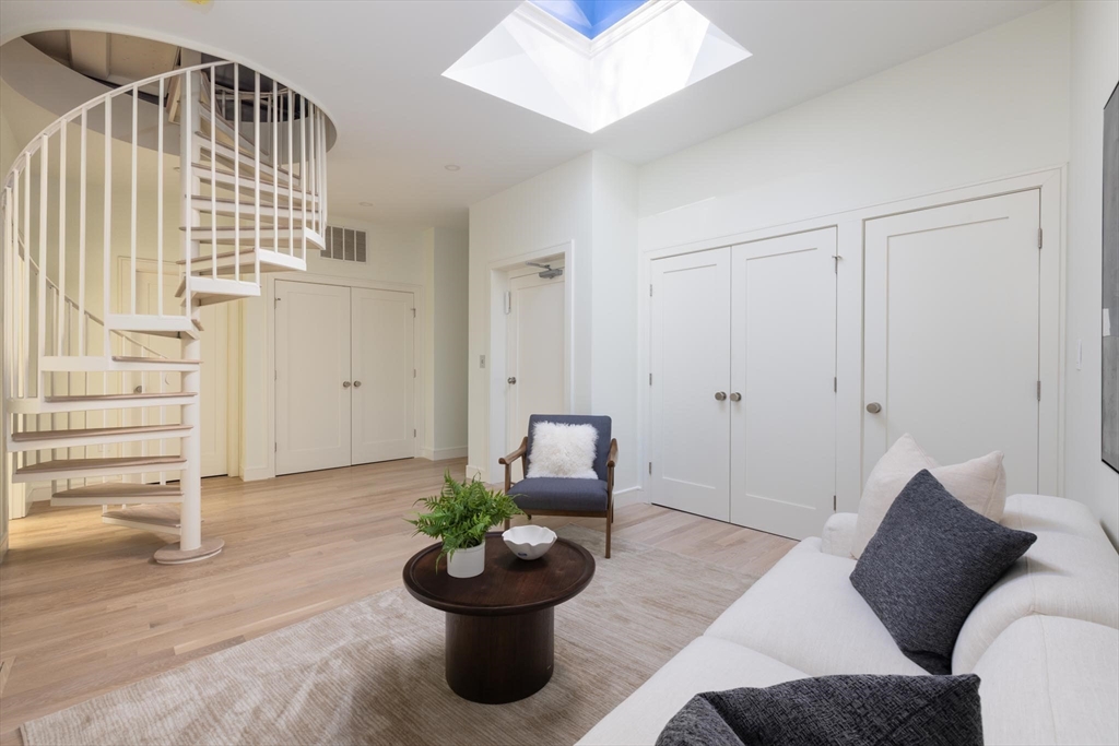 51 Addington Rd # 2
