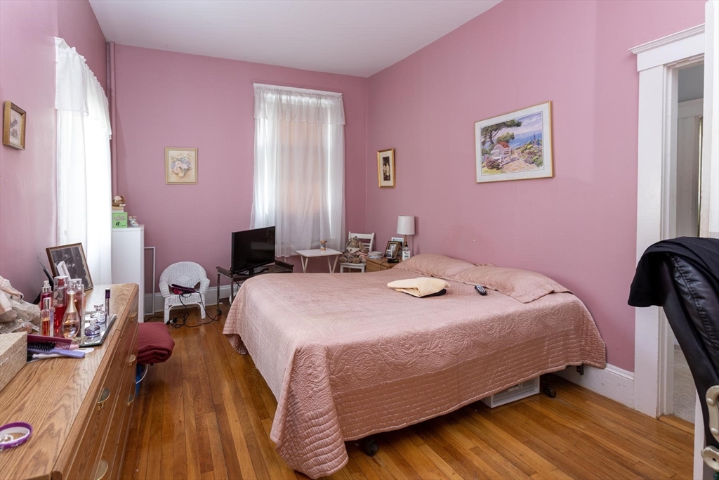 34-36 Rowe St