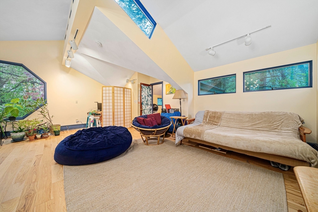 8 Sabrina Road