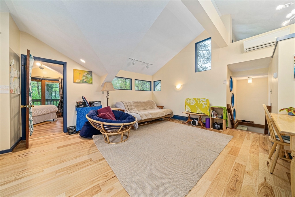 8 Sabrina Road