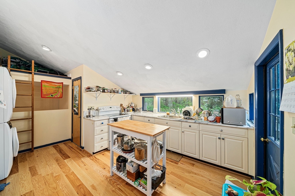 8 Sabrina Road