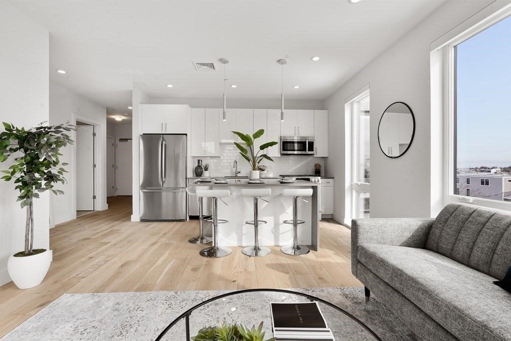 420 West Broadway # 406
