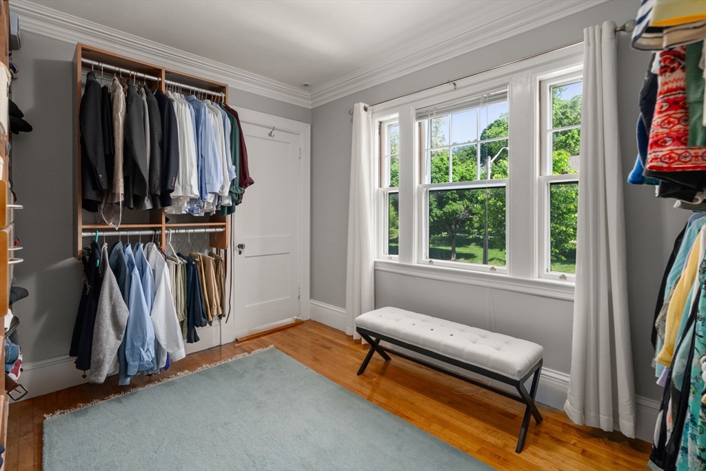 182 Commonwealth Ave