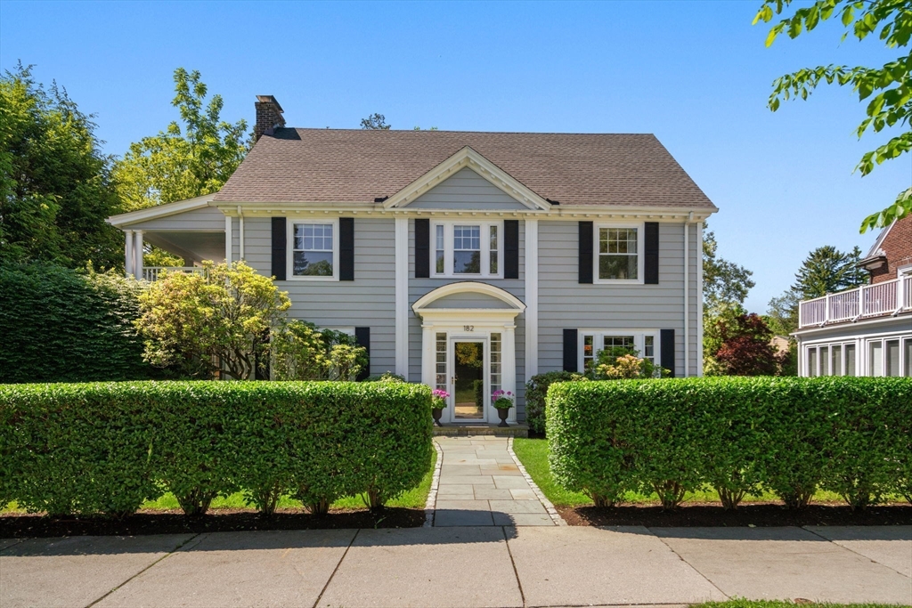182 Commonwealth Ave