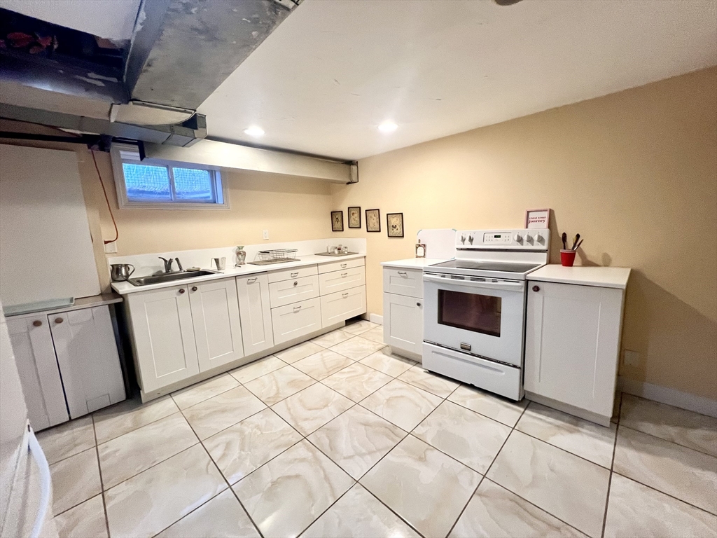 7 Marie Ave # 1