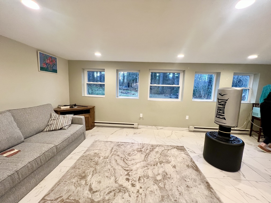 7 Marie Ave # 1