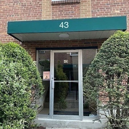 43 Colborne # 4