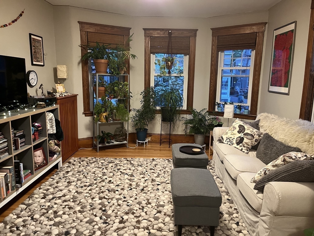 31 Davis Ave # 1