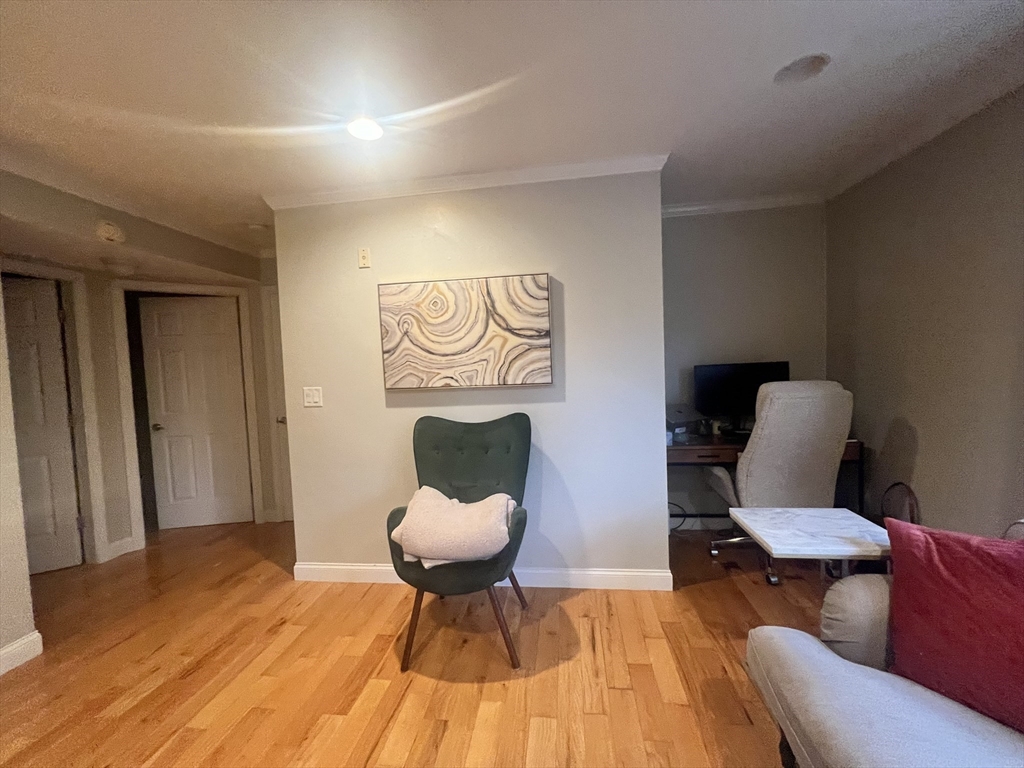 188 Newton Street # 4